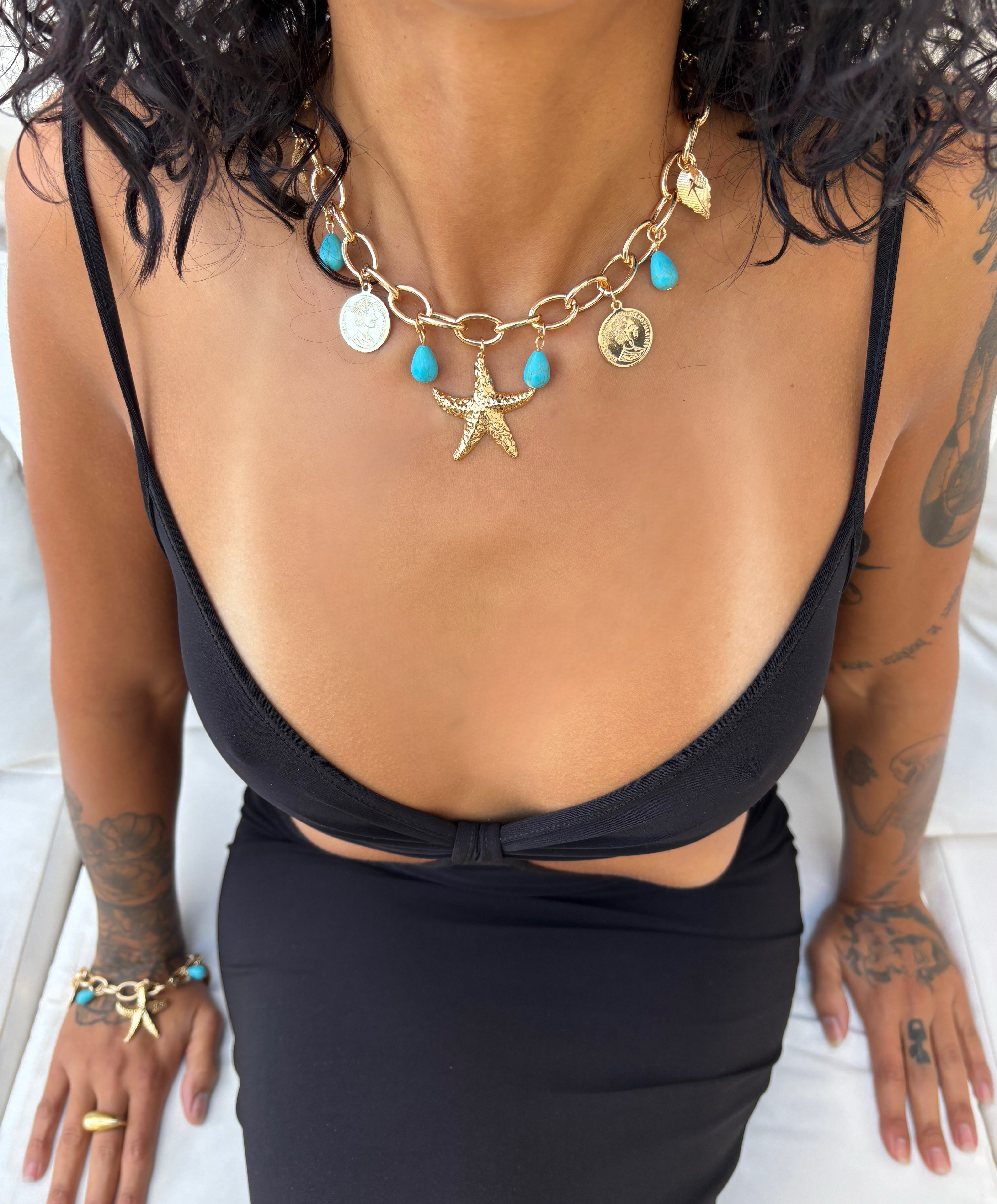 COLLIER LIO