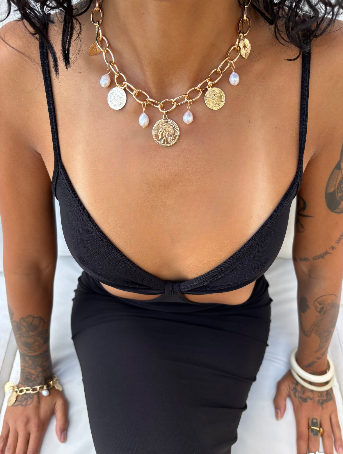 COLLIER LIO