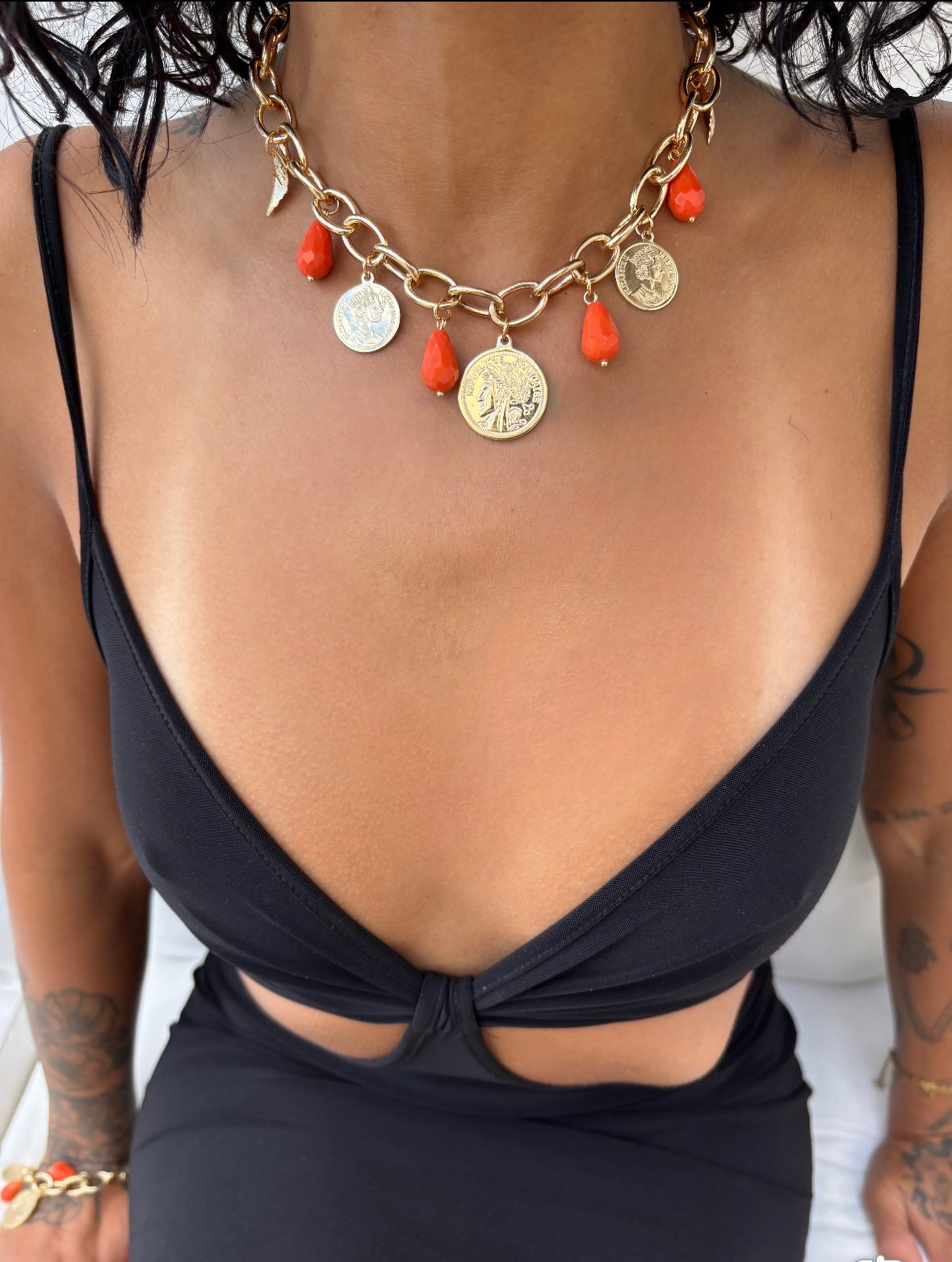 COLLIER LIO